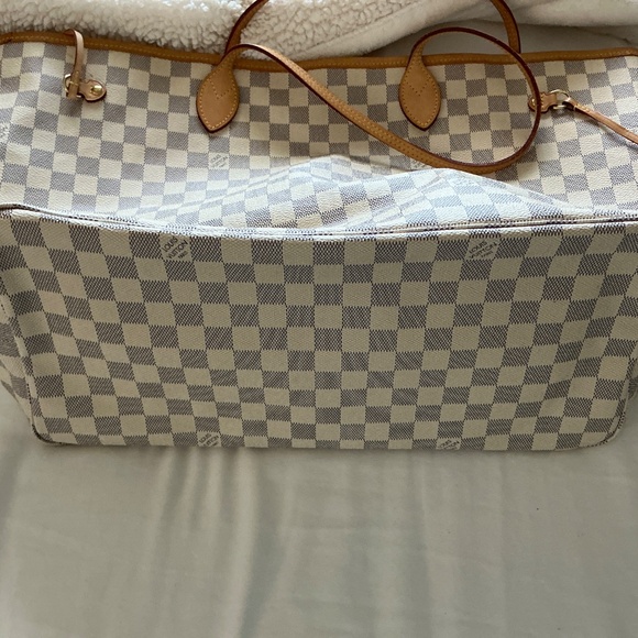 LV Neverfull GM - Picture 6 of 7